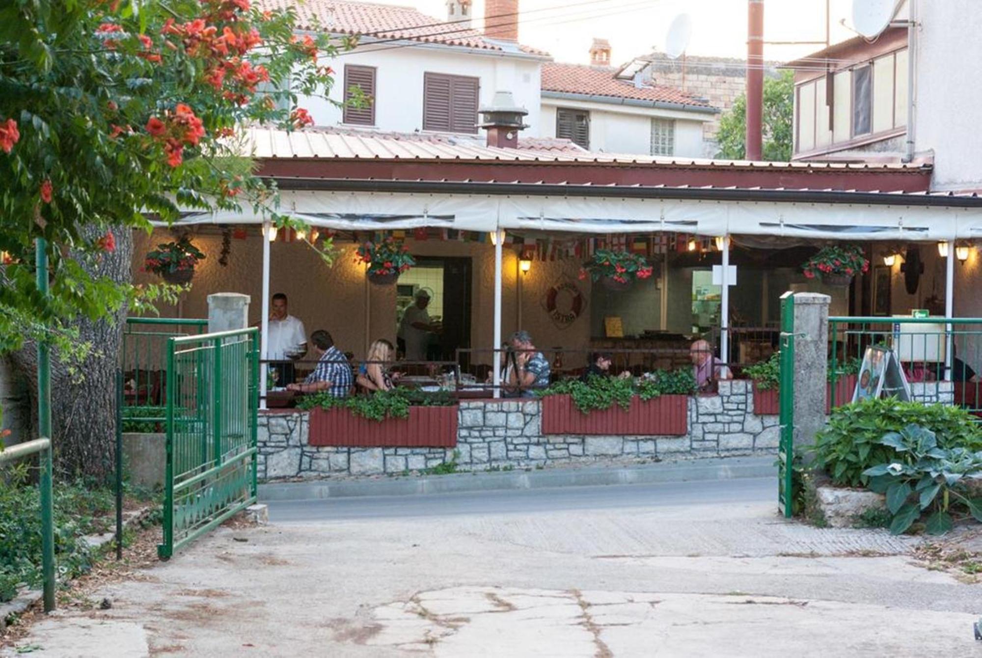 Villa Mediterranea - Apartments Medulin Rom bilde